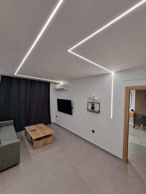 Patras Blue Sea And Sky Deluxe Apartment Εξωτερικό φωτογραφία